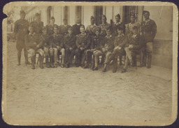 Photograph of the officer corps of Irish Brigades, at Cáceres, before leaving for home