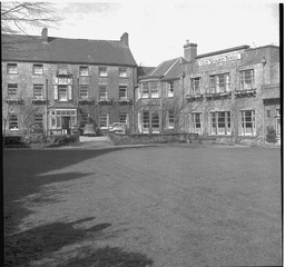 Shannon Hotel School students working at Old Ground Hotel (7)