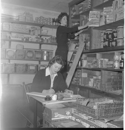 Shannon Hotel School students working at Old Ground Hotel (8)