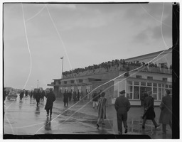 Royal visit - View of spectators