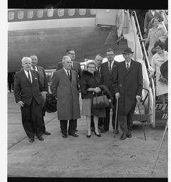 Group at Aer Lingus plane