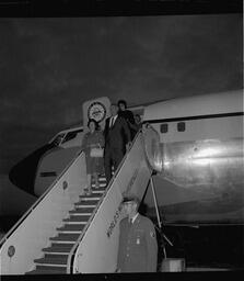 Lyndon B. Johnson at Shannon (6)