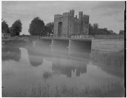 Return of Bunratty medieval hostesses (3)