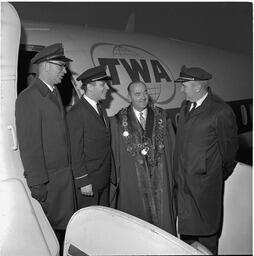 Lord Mayor of Limerick and daughter on Trans World Airlines (TWA) (1)