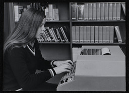 Photograph of students at lectures in the early days at NIHE Limerick