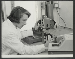 Students in workshops and laboratories at NIHE Limerick