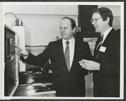 Minister for Industry and Commerce Michael Noonan on a visit to the Innovation Centre, Plassey Technological Park